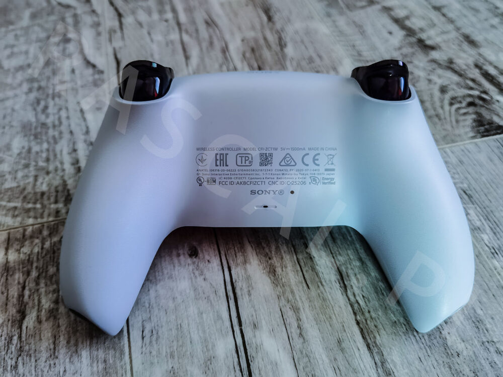 Playstation 5 - DualSense - mini recenzja - rascal.pl